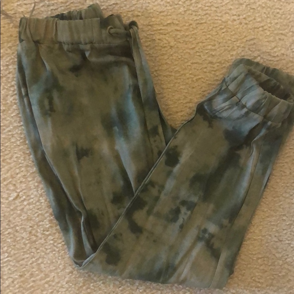 Camo tye dye  joggers